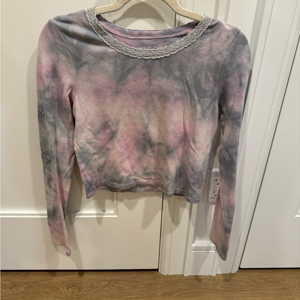 Aerie 
Barely worn 
Good quality
Cropped